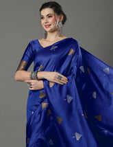 THE BANARASI SAREEIS MADE UP OF SILK THREADS WOVEN USING