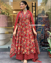 TANVI MAROON COLOURED  WOMEN'S COTTON  EMBROIDERED  KURTA WITH PANT DUPATTA SET