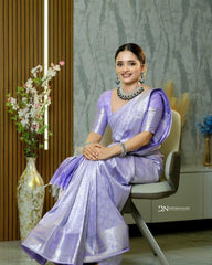 THE BANARASI SOFT SILK SAREE  MADE UP OF SILK THREADS WOVEN USING