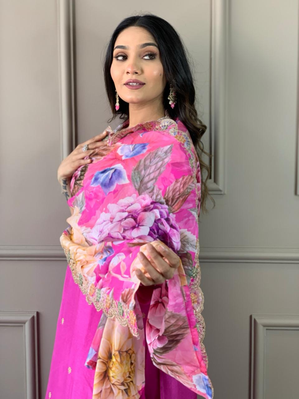 PINK  COLOURED  WOMEN'S VISCOSE CHANDERI KURTA WITH PANT DUPATTA  SET