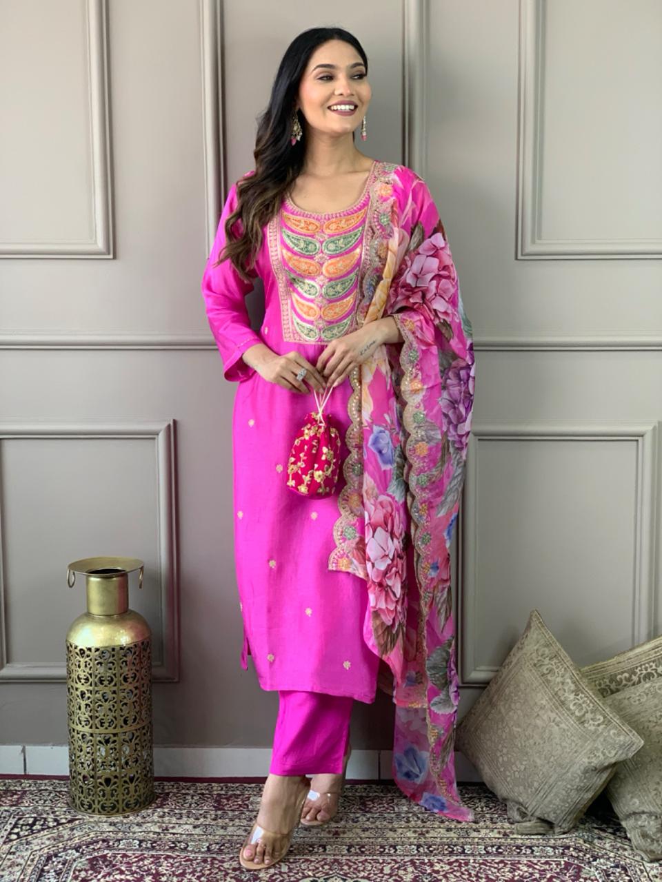 PINK  COLOURED  WOMEN'S VISCOSE CHANDERI KURTA WITH PANT DUPATTA  SET
