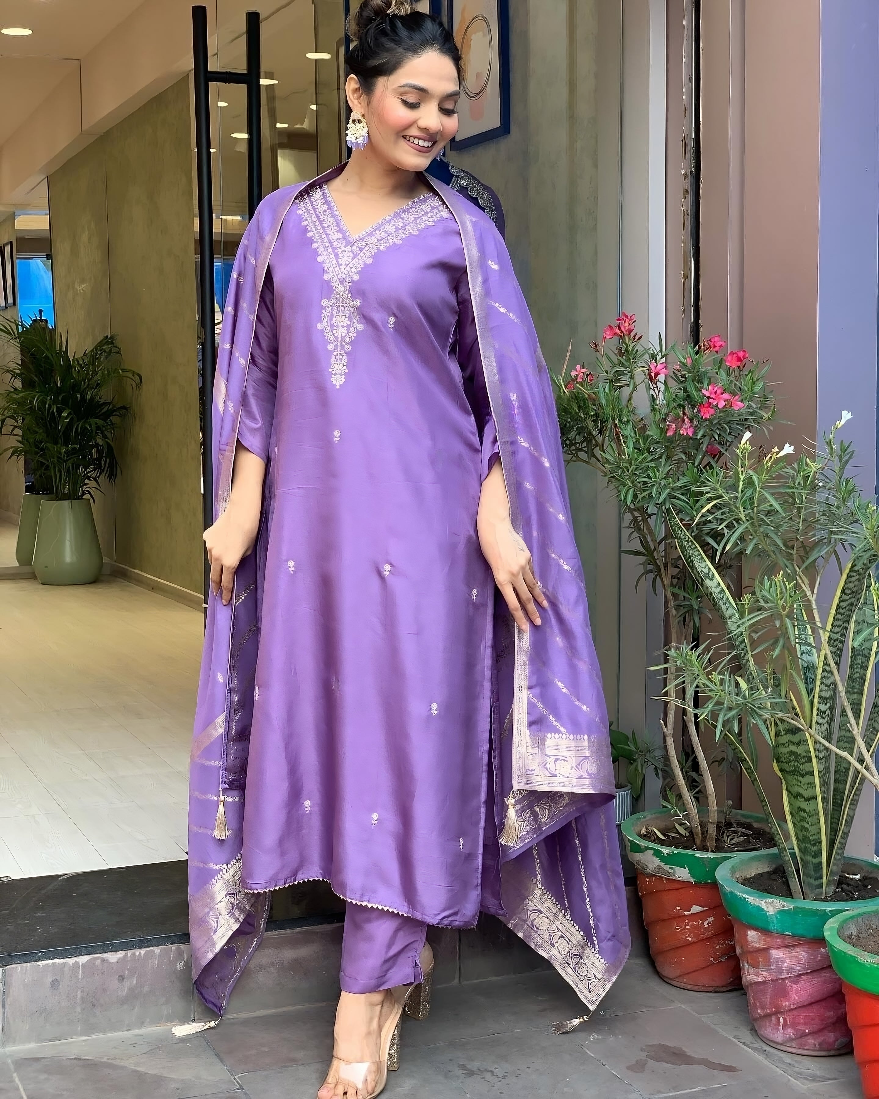 JENA LAVENDER  COLOURED  WOMEN'S VISCOSE CHANDERI KURTA WITH PANT DUPATTA  SET