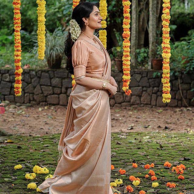 Handcrafted banarasi Silk Saree with Copper Zari Weaving