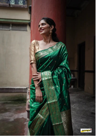 Exquisite Kanjivaram Banarasi Silk Saree | Premium Quality & Elegance