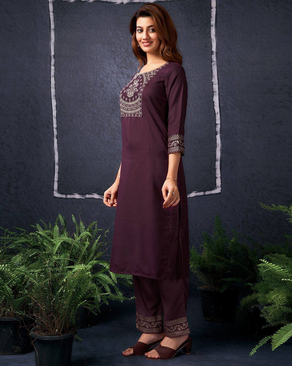 SKYLEE Women’s Embellished & Embroidery Kurta Set with Organza Dupatta | Cotton Blend Straight Kurta Pant Set | Elegant Ethnic Wear for Casual & Festive Outfits Malaysia
