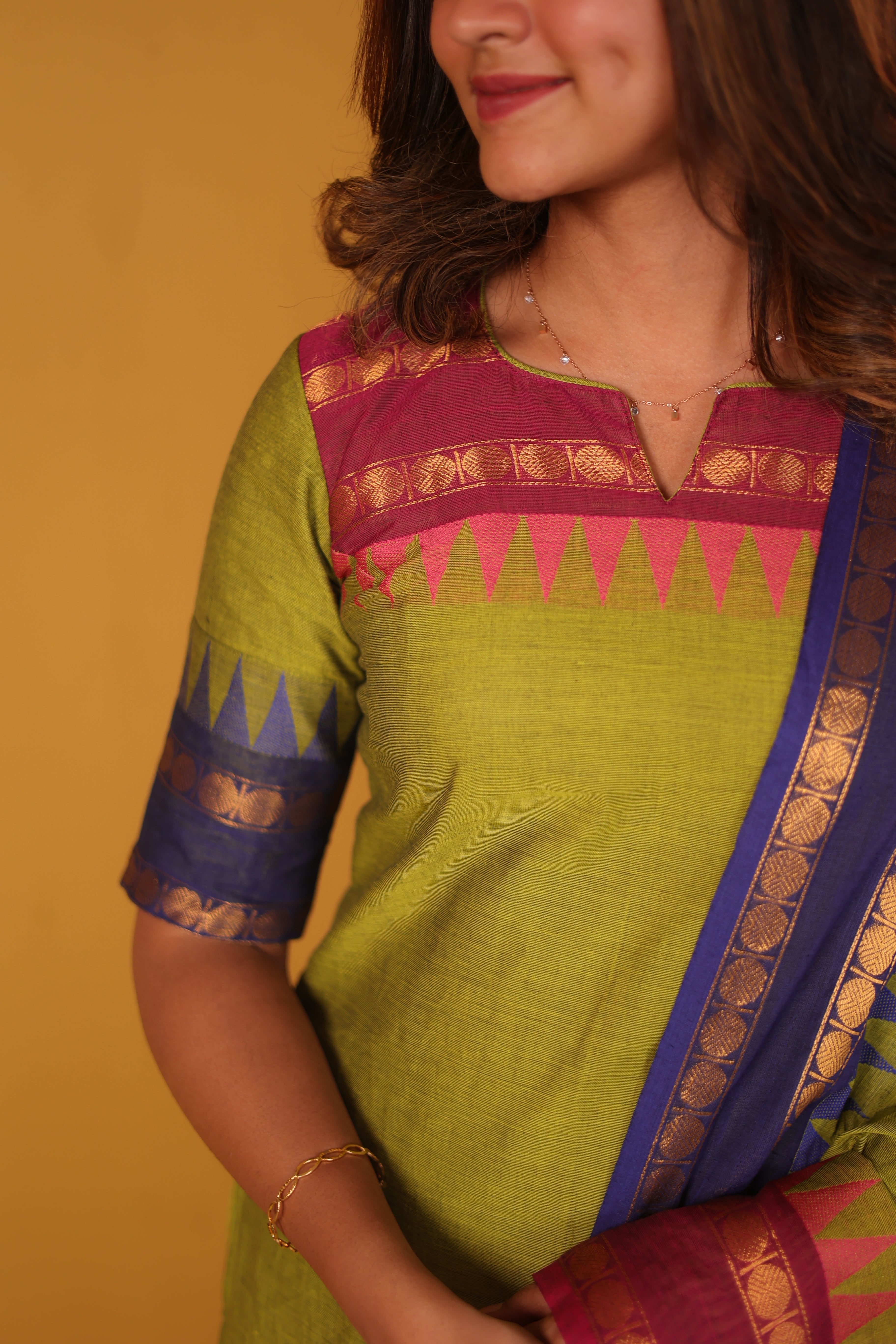 Kayal Green Kurti set (Set of 2)