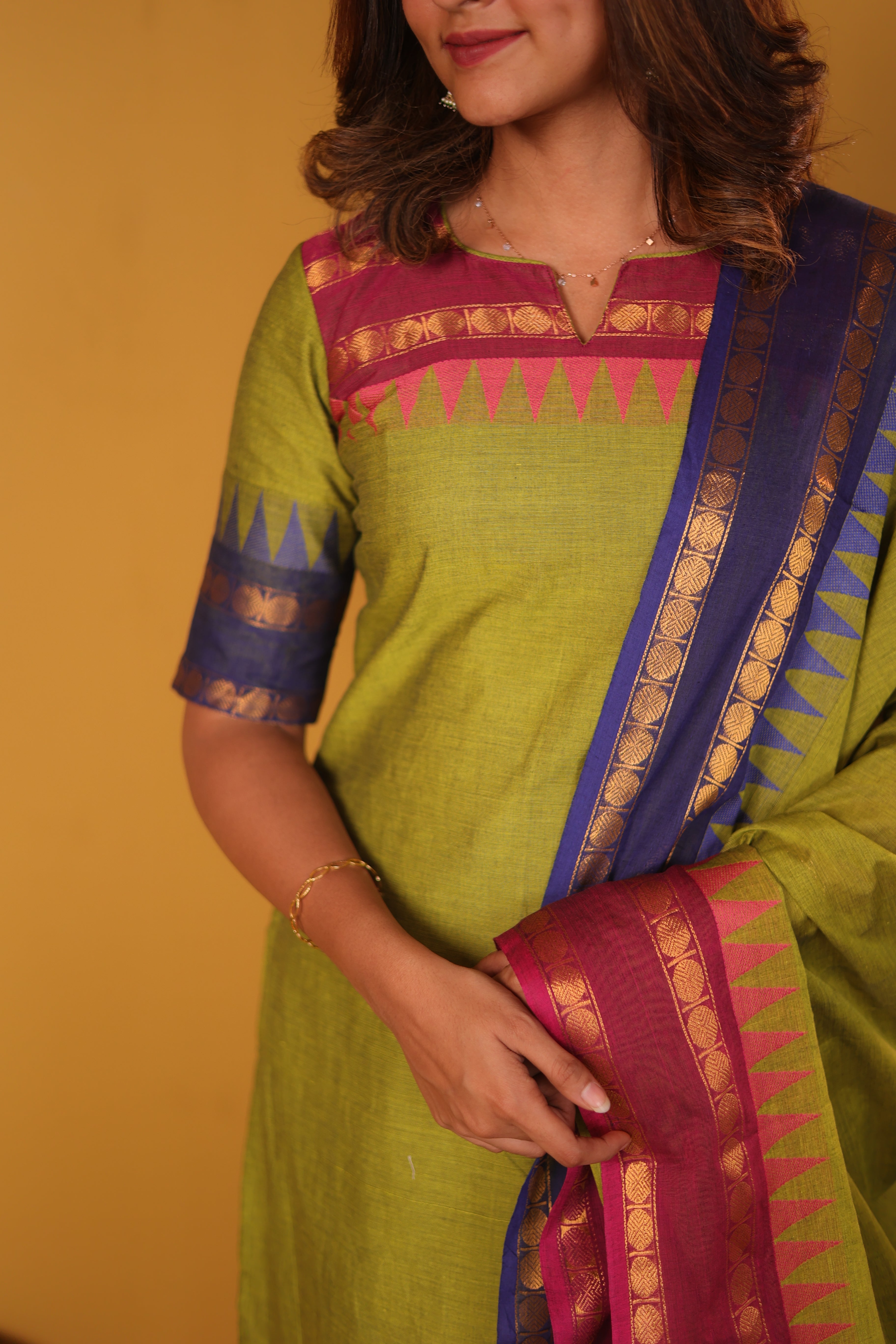 Kayal Green Kurti set (Set of 2)