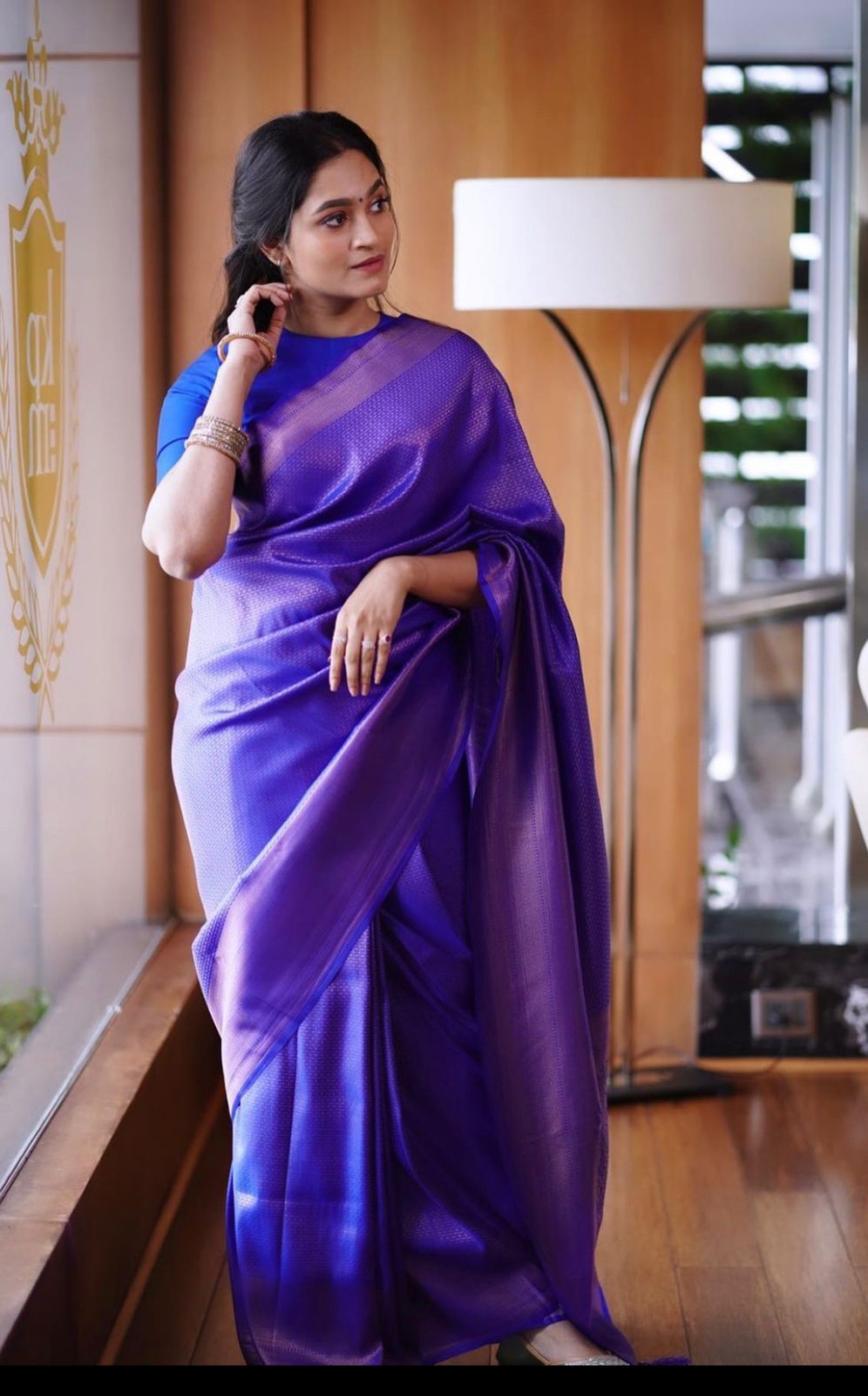 Banarasi Silk Saree – Elegant Silver Zari Work & Rich Weave