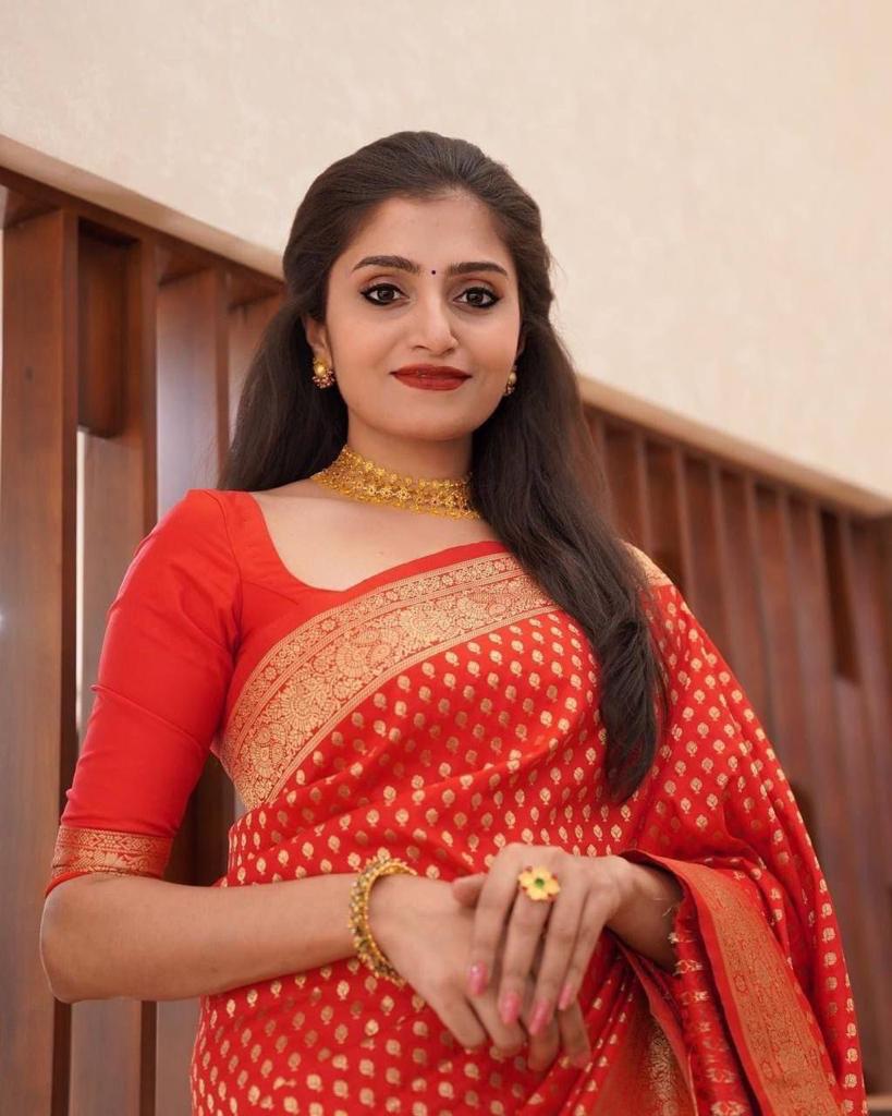 Exquisite Banarasi Silk Saree with Zari Weaving