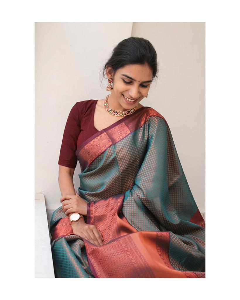 Exquisite Banarasi Soft Silk Saree – A Must-Have for Saree Lovers!