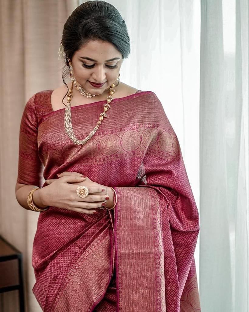 Elegant Banarasi Silk Wedding Saree for a Timeless Look