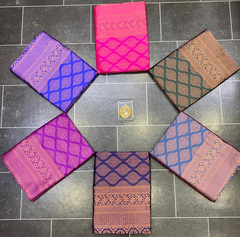 Banarasi Soft Silk Saree with Copper Zari Weaving