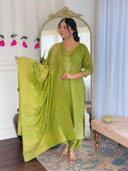 GREEN  COLOURED  WOMEN'S VISCOSE JACQUARD   KURTA  WITH PANT DUPATTA  SET