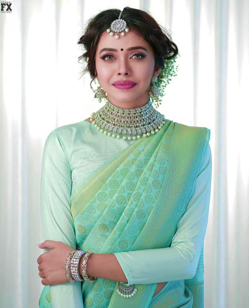 Banarasi Silk Saree – Exquisite & Timeless Elegance