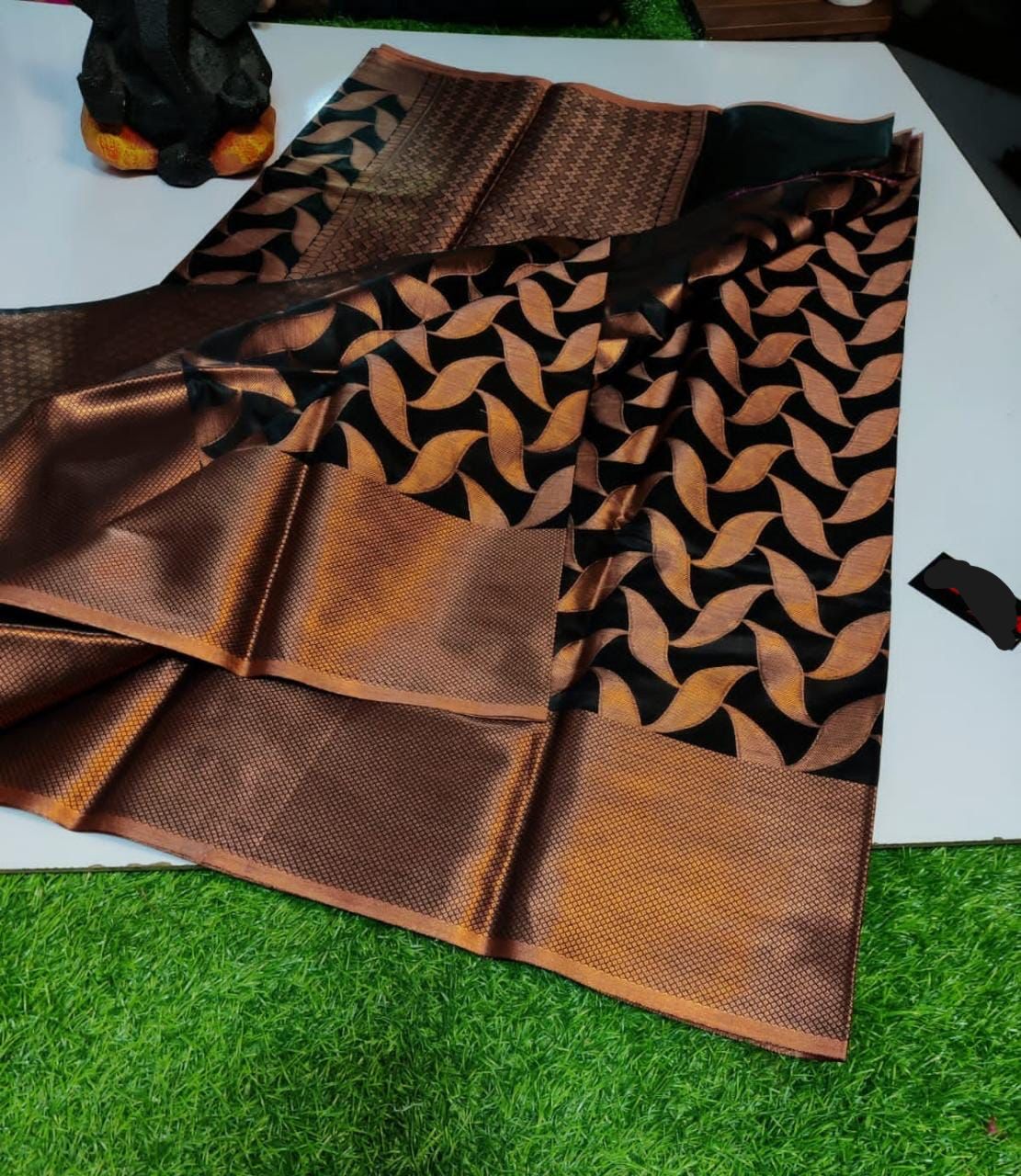 Banarasi Soft Silk Saree – Timeless Elegance & Grac