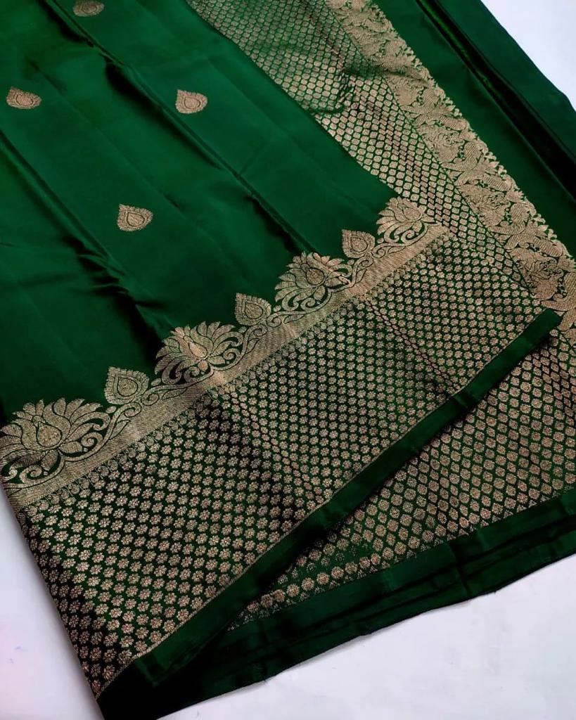 Banarasi Silk Saree – Exquisite Gold Zari & Brocade Work
