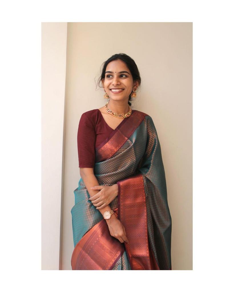 Exquisite Banarasi Soft Silk Saree – A Must-Have for Saree Lovers!