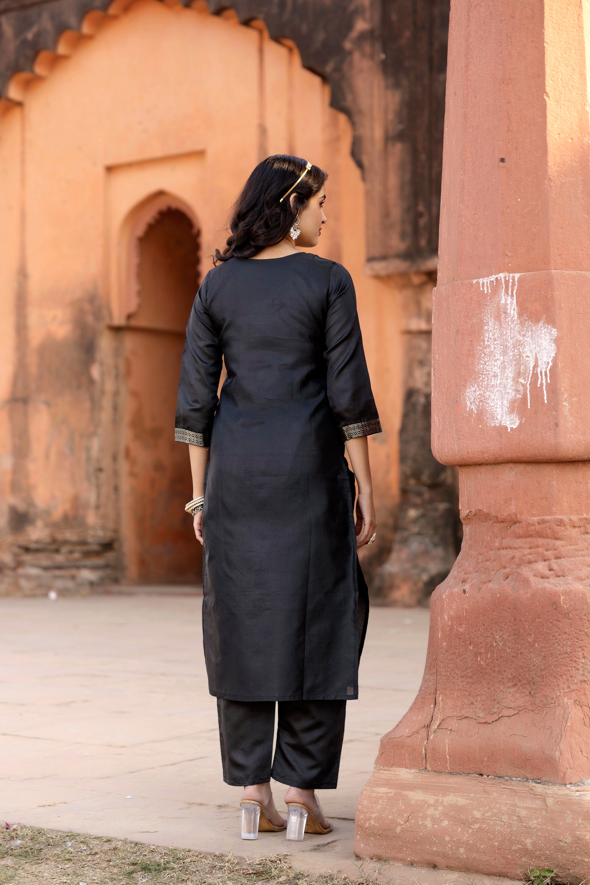 Lajjo Pure Silk Kurta Set with Bottom & Jacquard Dupatta | Elegant Black Ethnic Wear | Festive & Party Collection – Malaysia