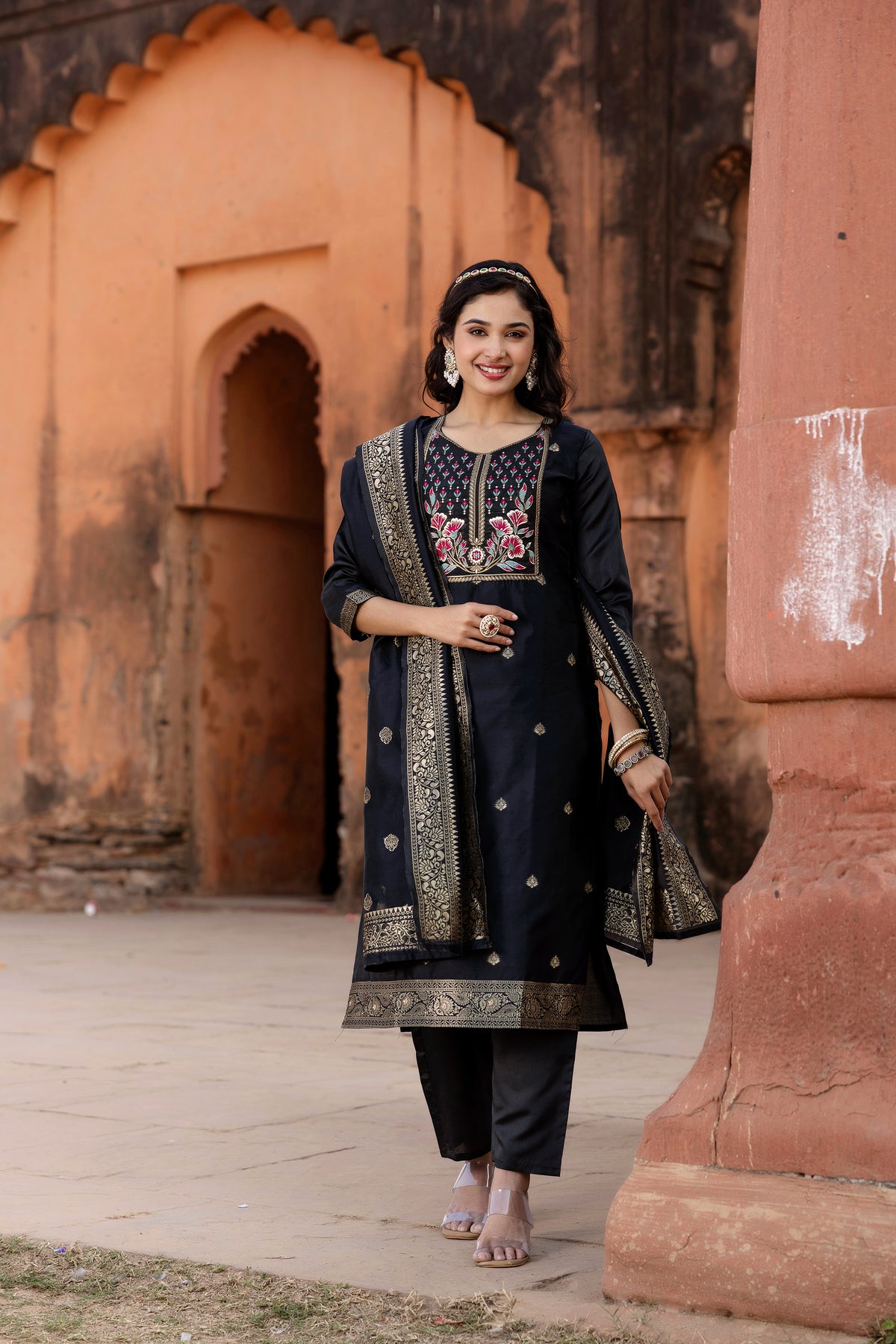 Lajjo Pure Silk Kurta Set with Bottom & Jacquard Dupatta | Elegant Black Ethnic Wear | Festive & Party Collection – Malaysia