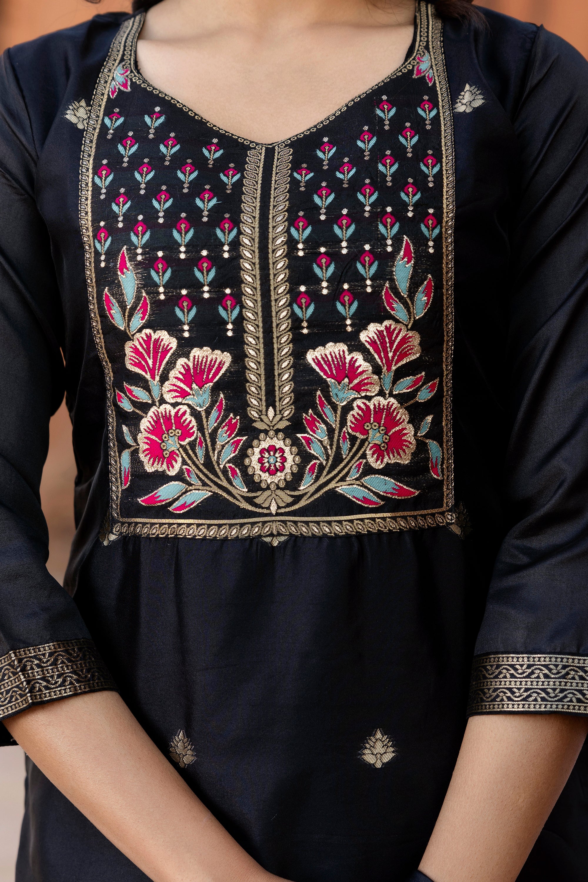 Lajjo Pure Silk Kurta Set with Bottom & Jacquard Dupatta | Elegant Black Ethnic Wear | Festive & Party Collection – Malaysia