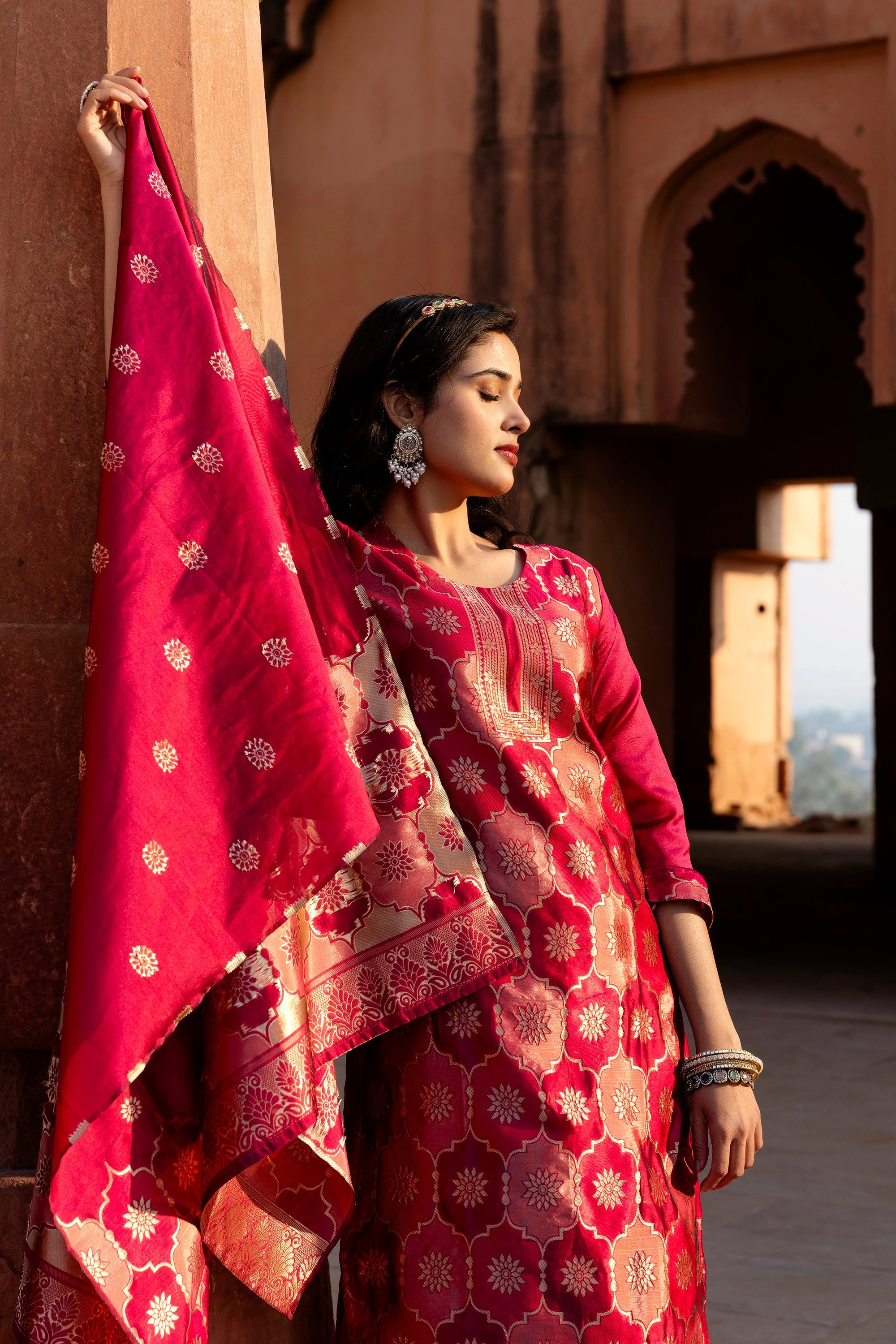 CHEERY PINK  COLOURED TREDITIONAL WEAR KURTA SET
