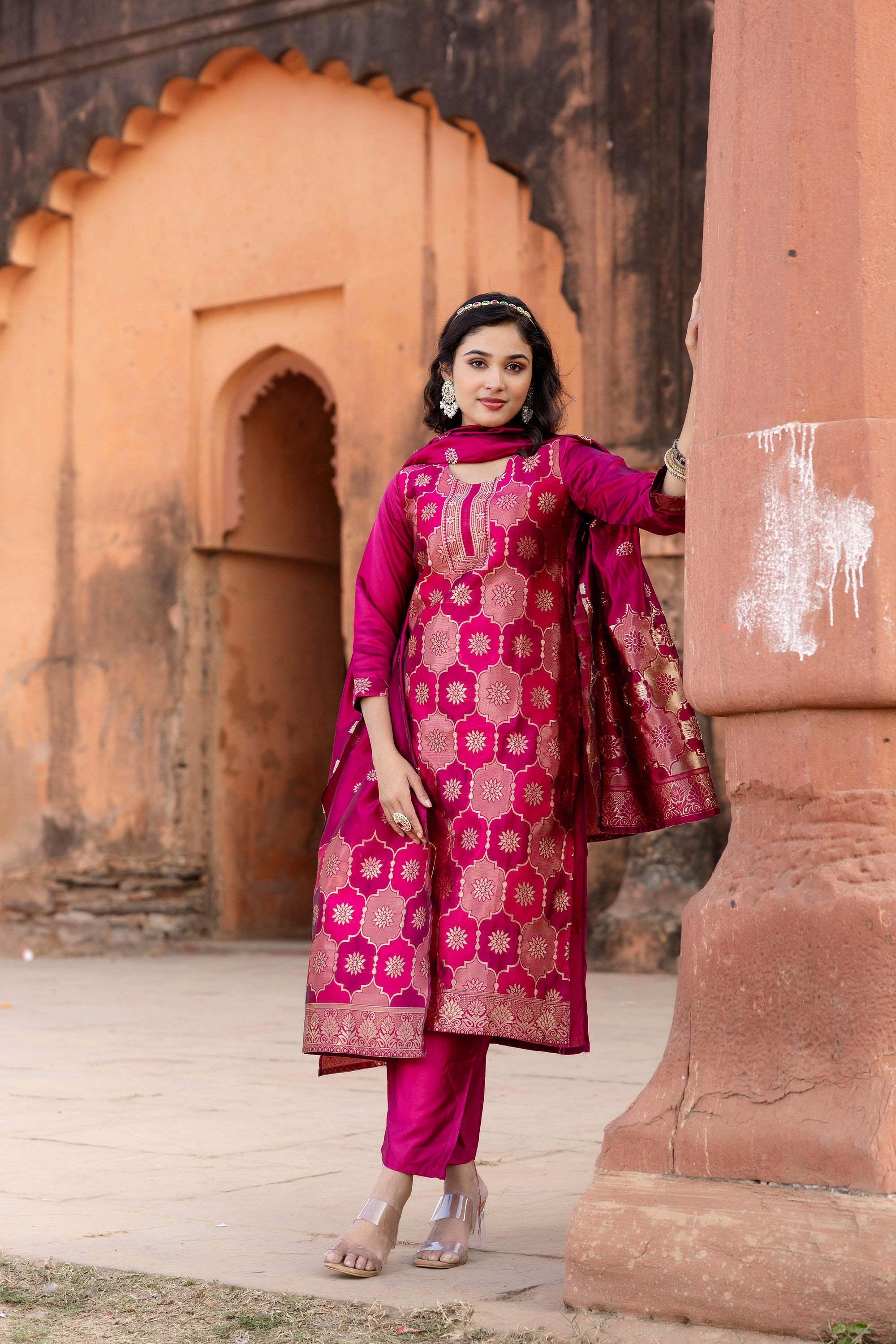 CHEERY PINK  COLOURED TREDITIONAL WEAR KURTA SET