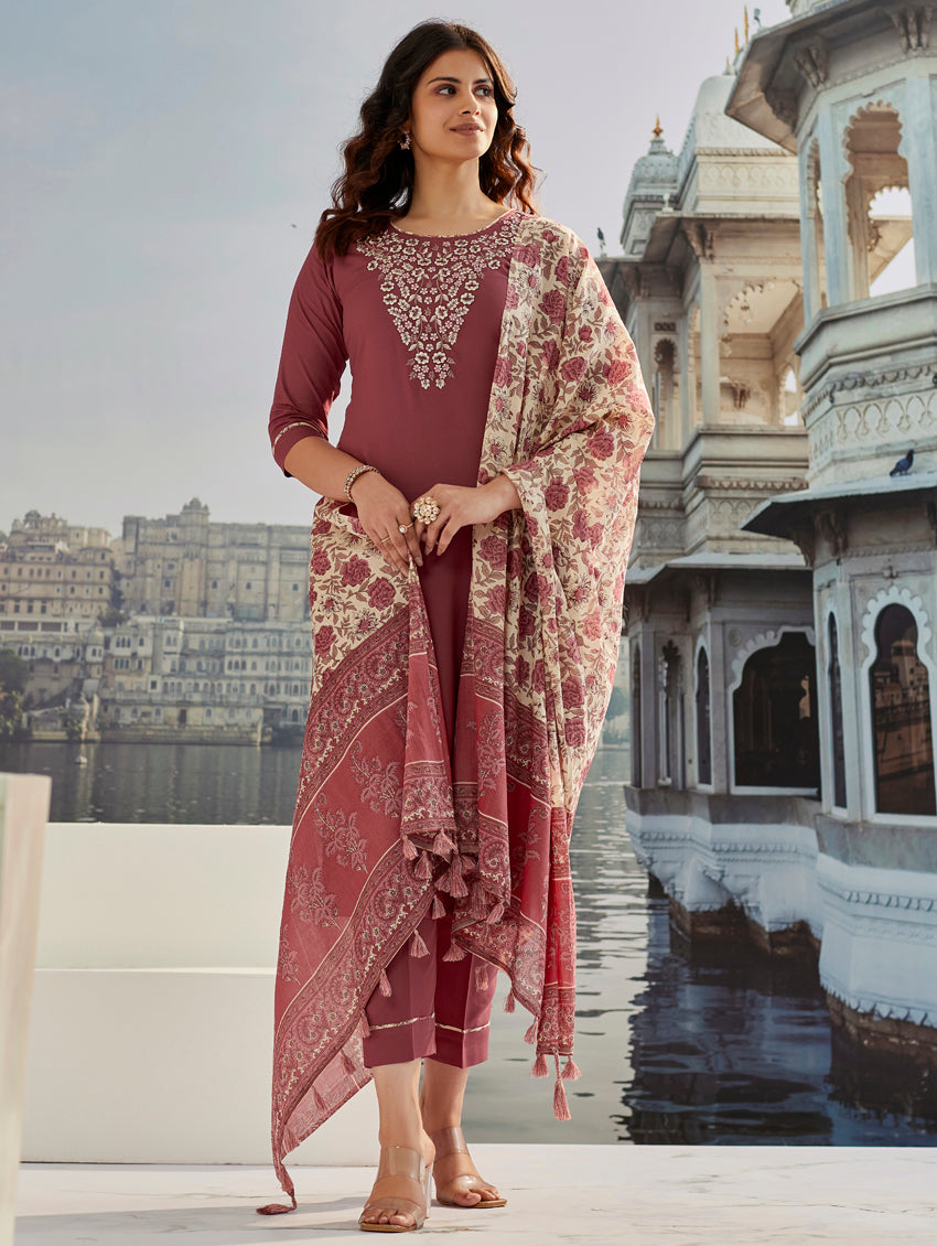 BROWN  COLOURED  WOMEN'S  COTTON SILK   KURTA WITH PANT DUPATTA  SET