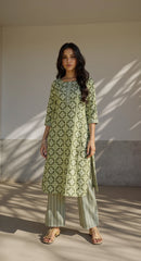 MINT GREEN  COLOURED  WOMEN'S VISCOSE RAYON KURTA WITH  DUPATTA SET