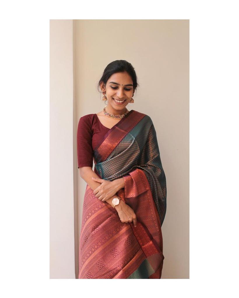 Exquisite Banarasi Soft Silk Saree – A Must-Have for Saree Lovers!