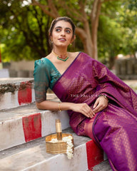 Banarasi Silk Saree – Elegant Zari Work & Jacquard Weave