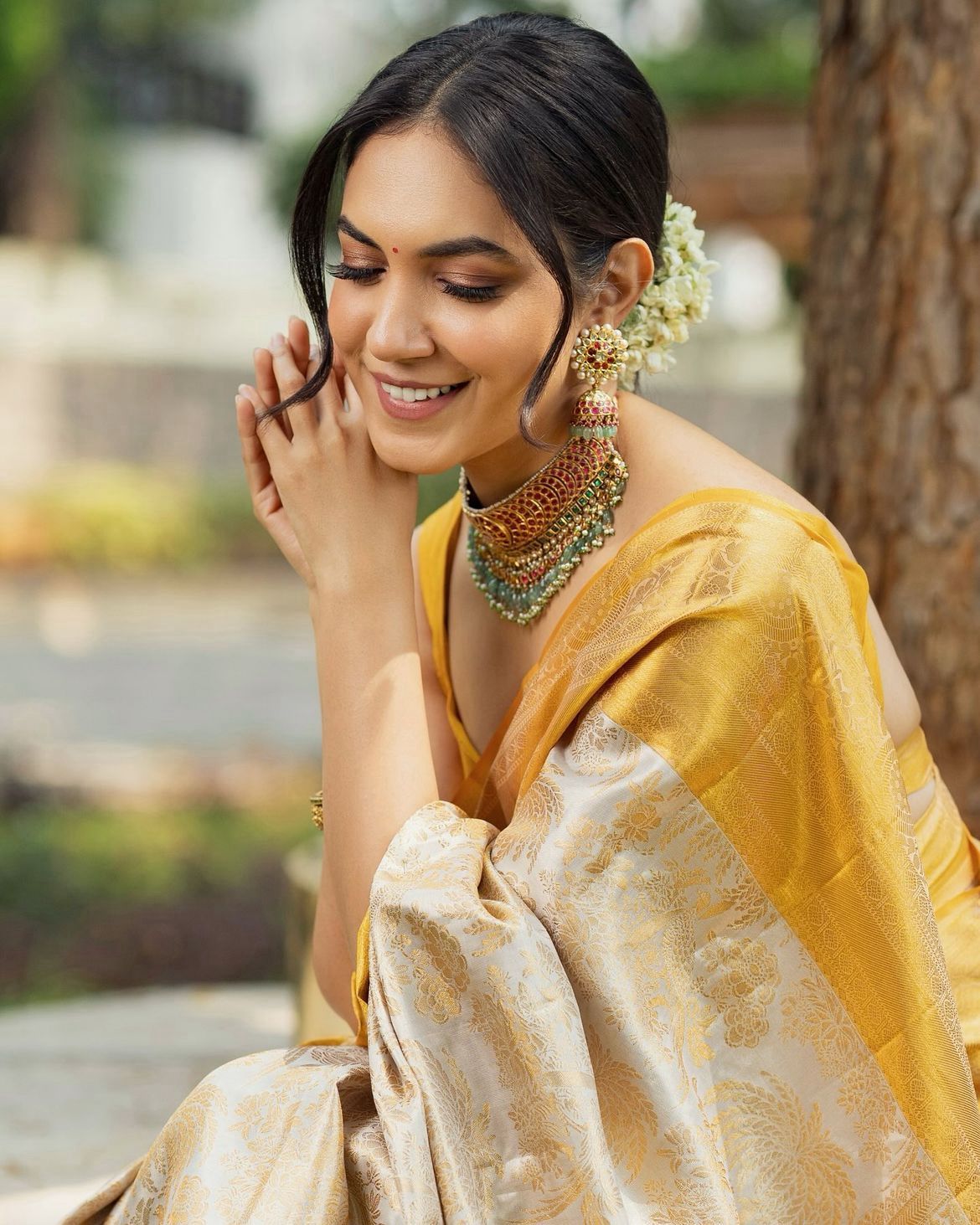 Exquisite Banarasi Soft Silk Sare