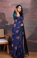THE BANARASI SAREEIS MADE UP OF SILK THREADS WOVEN USING