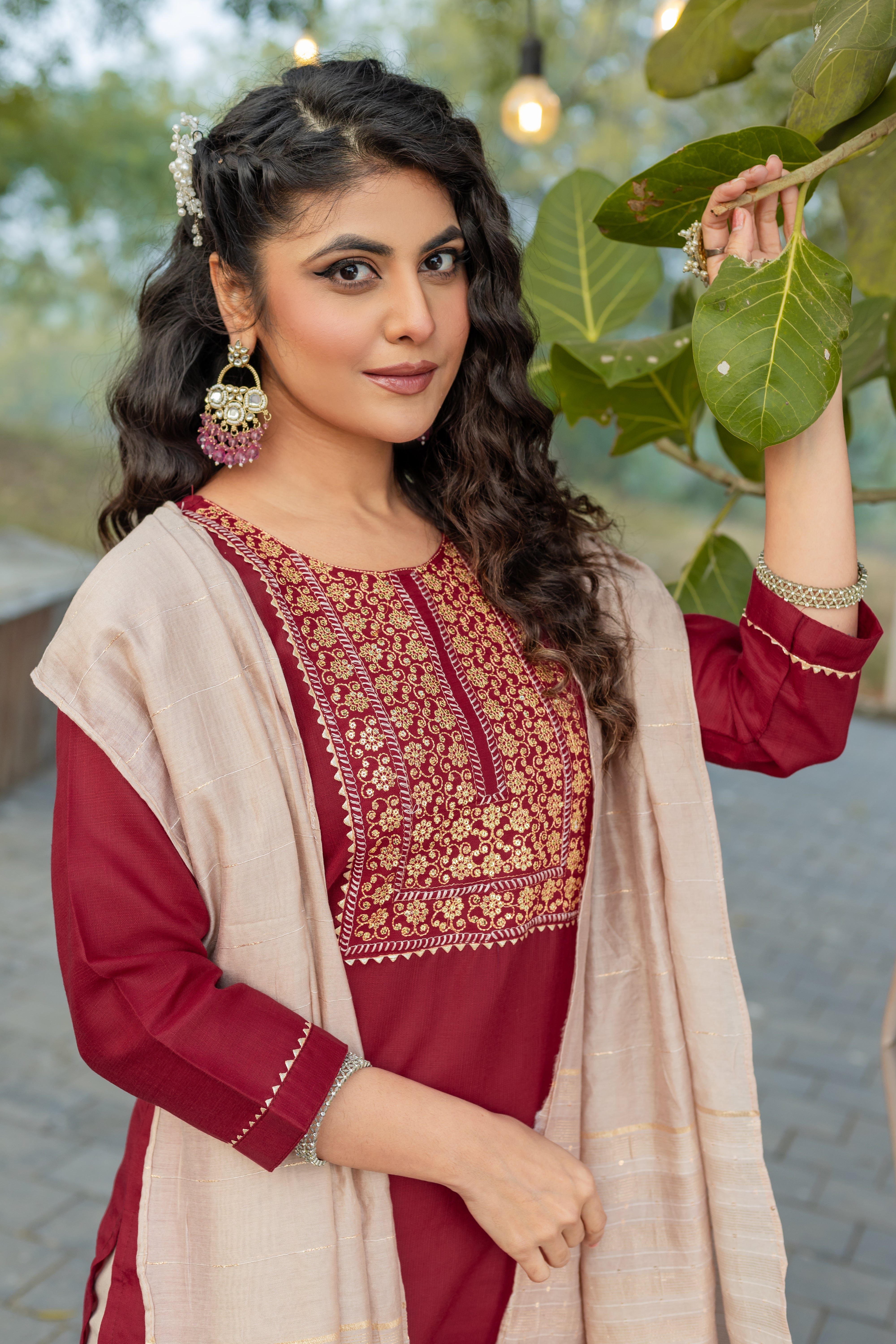 SK-19 Red Cotton Blend Kurta Set with Bottom & Chandery Dupatta | Embroidered 3-Piece Ethnic Wear – Malaysia