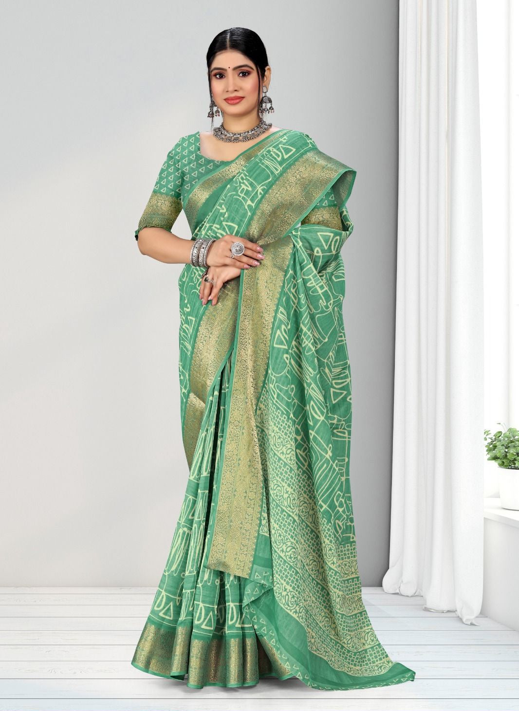 Geometric Print Zari border Soft cotton saree with blouse for women