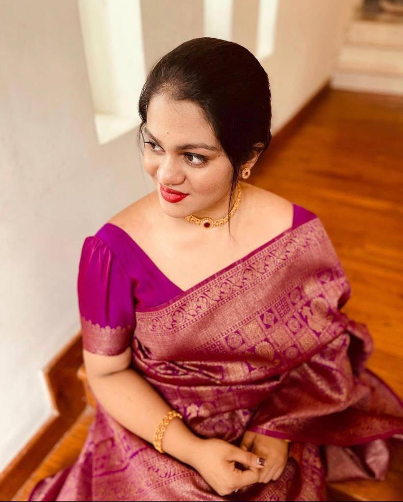 Banarasi Soft Silk Saree – Exquisite Copper Zari Weaving