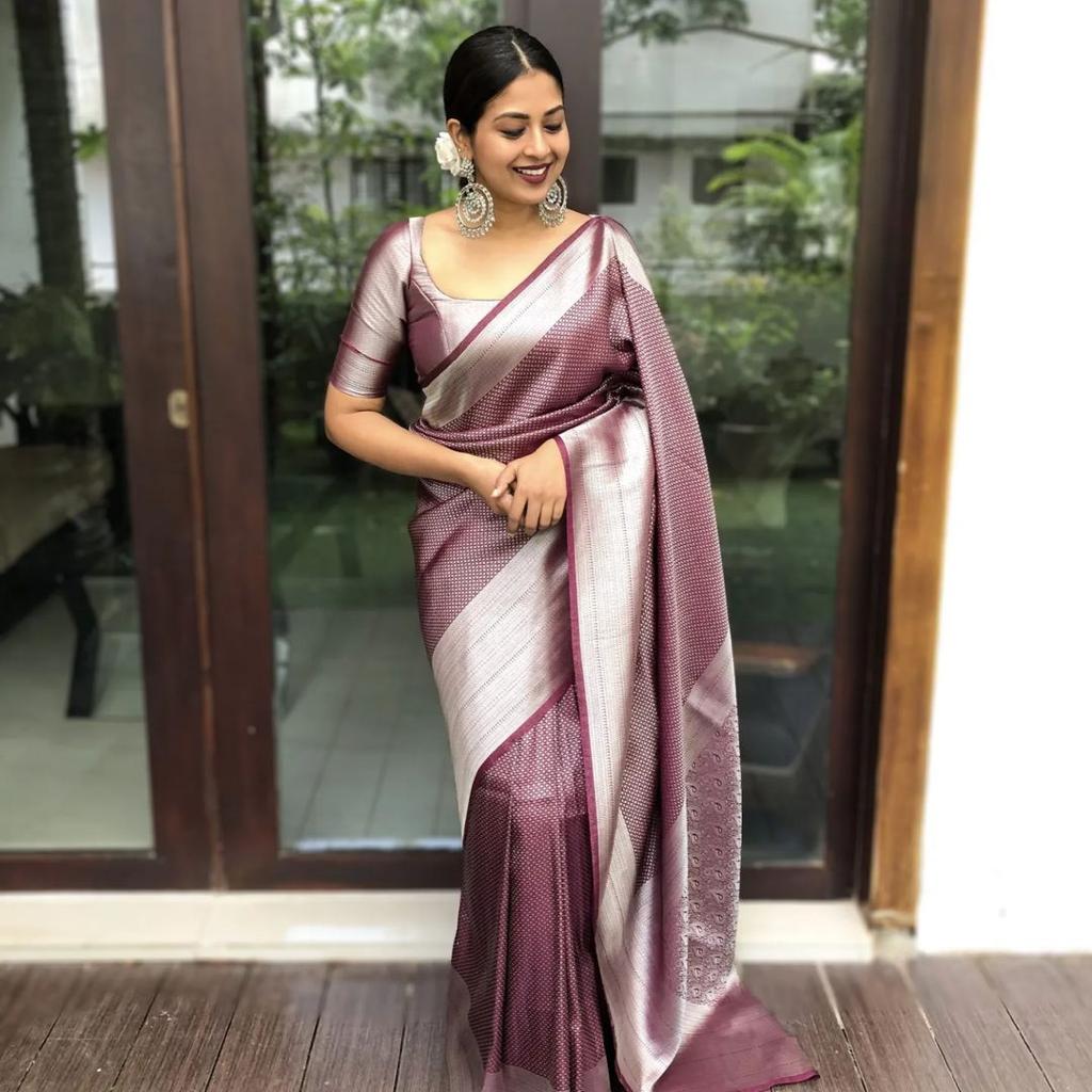Banarasi Silk Saree – Elegant Silver Zari Work & Rich Weave
