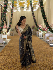 THE BANARASI SOFT SILK SAREE  MADE UP OF SILK THREADS WOVEN USING