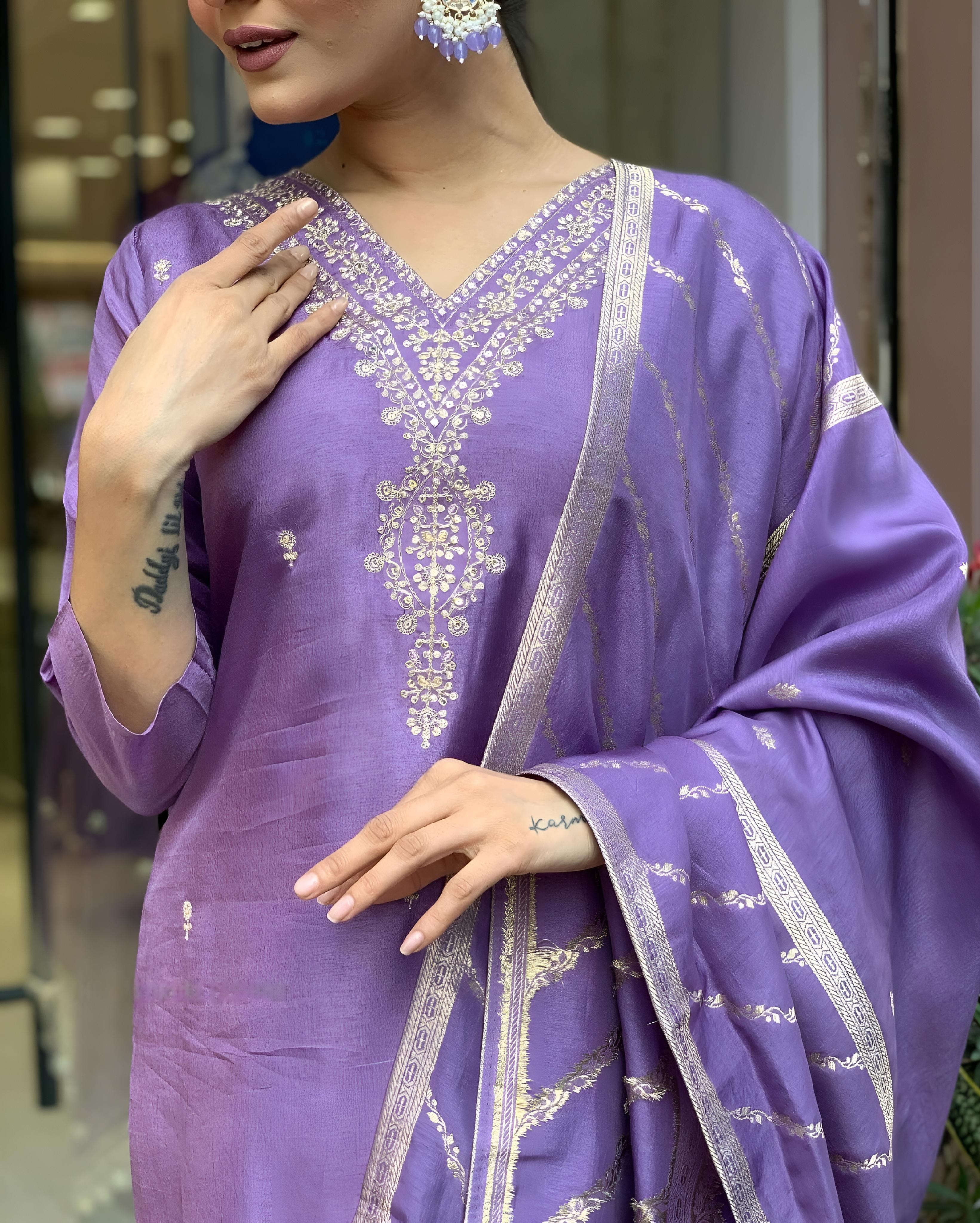 JENA LAVENDER  COLOURED  WOMEN'S VISCOSE CHANDERI KURTA WITH PANT DUPATTA  SET