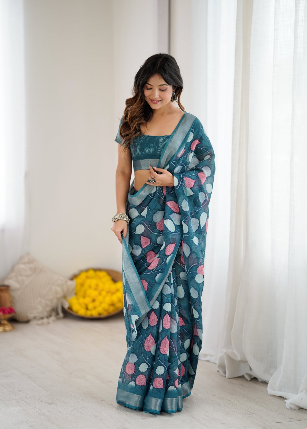 morpich Color lilanpatta Saree With Sequence Work