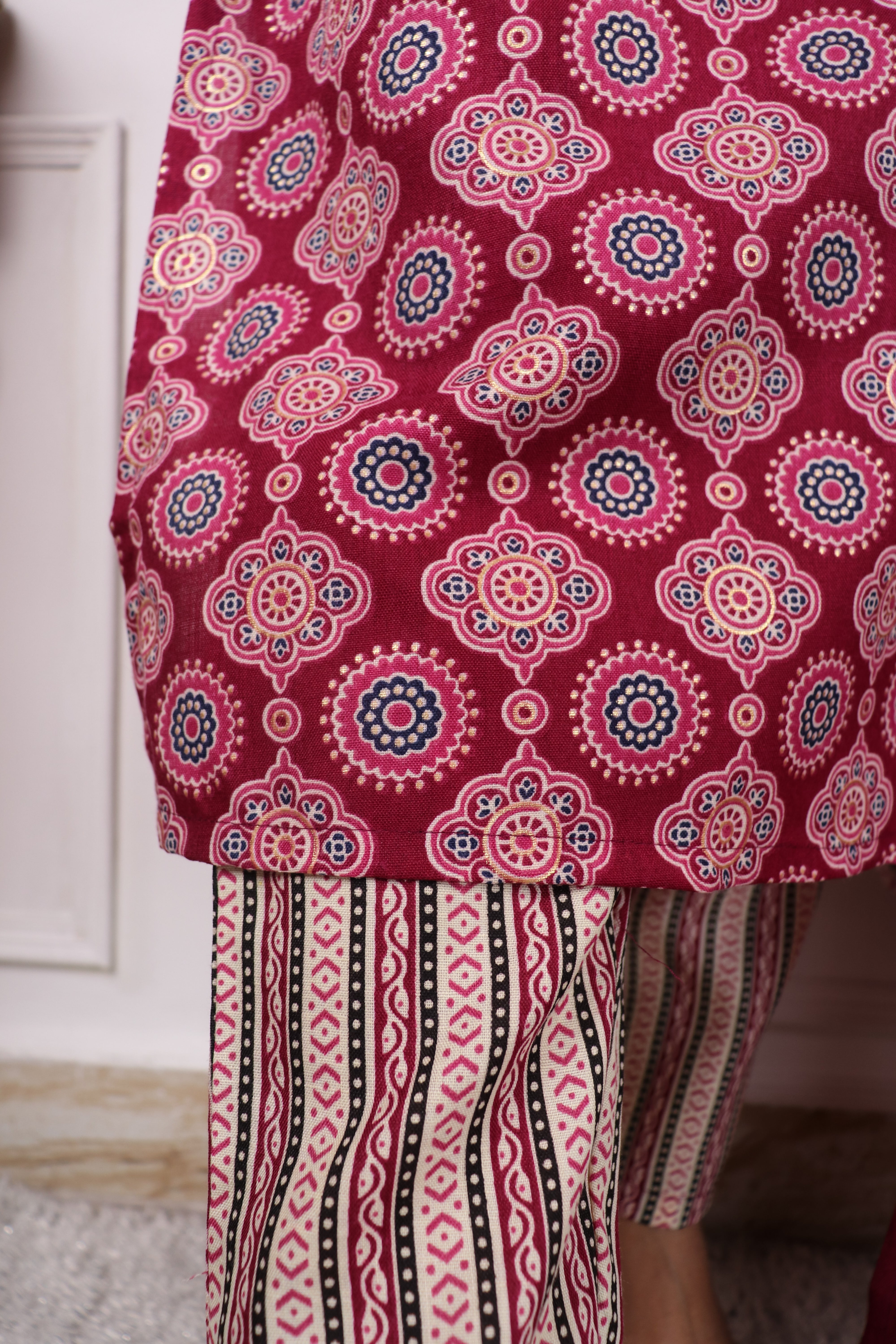 Printed Slub Cotton Kurta Set with Trousers & Dupatta | Women’s Festive & Casual Wear Malaysia