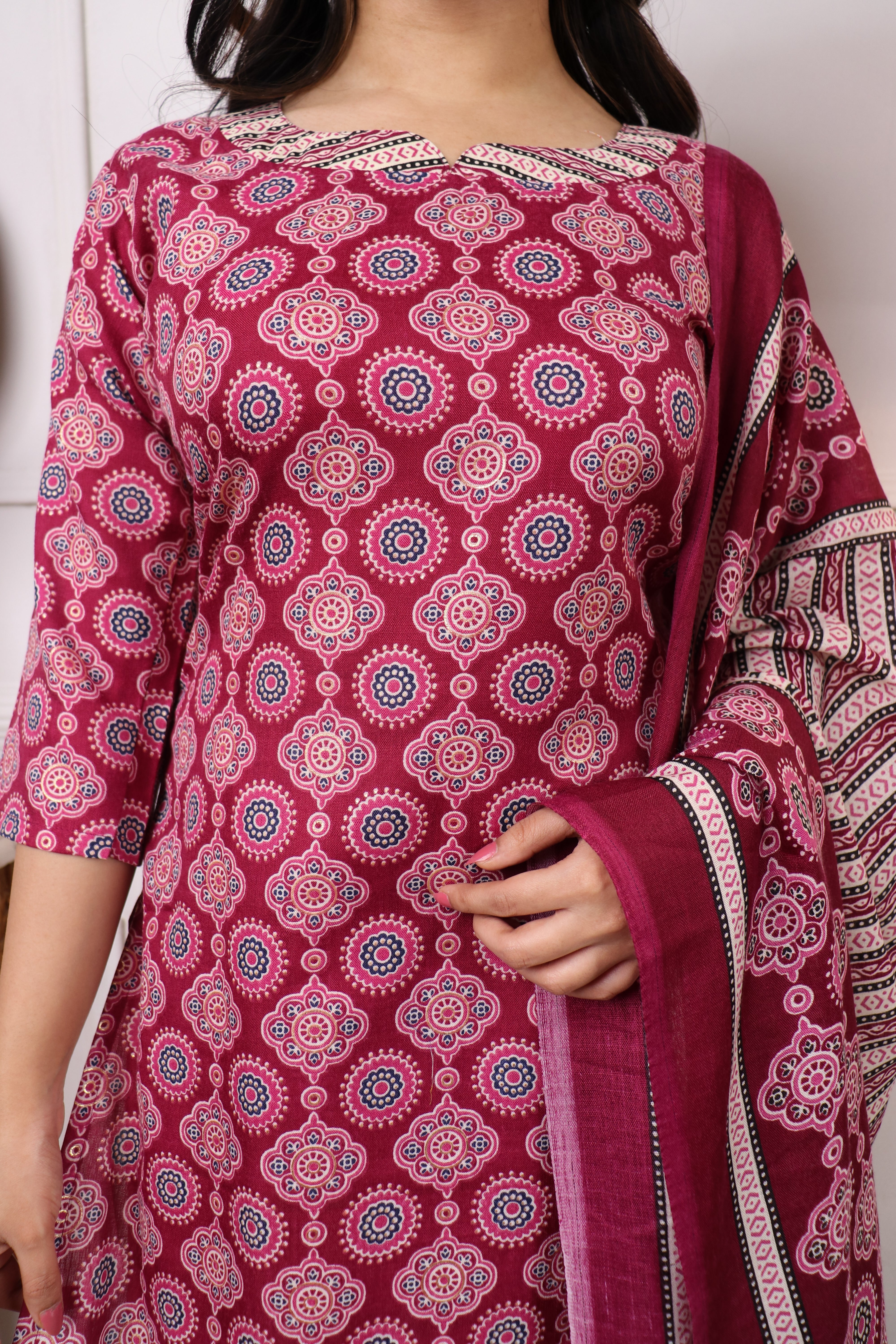 Printed Slub Cotton Kurta Set with Trousers & Dupatta | Women’s Festive & Casual Wear Malaysia