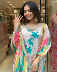 Women Floral Embroidered Regular Kurti with Trousers & With Dupatta