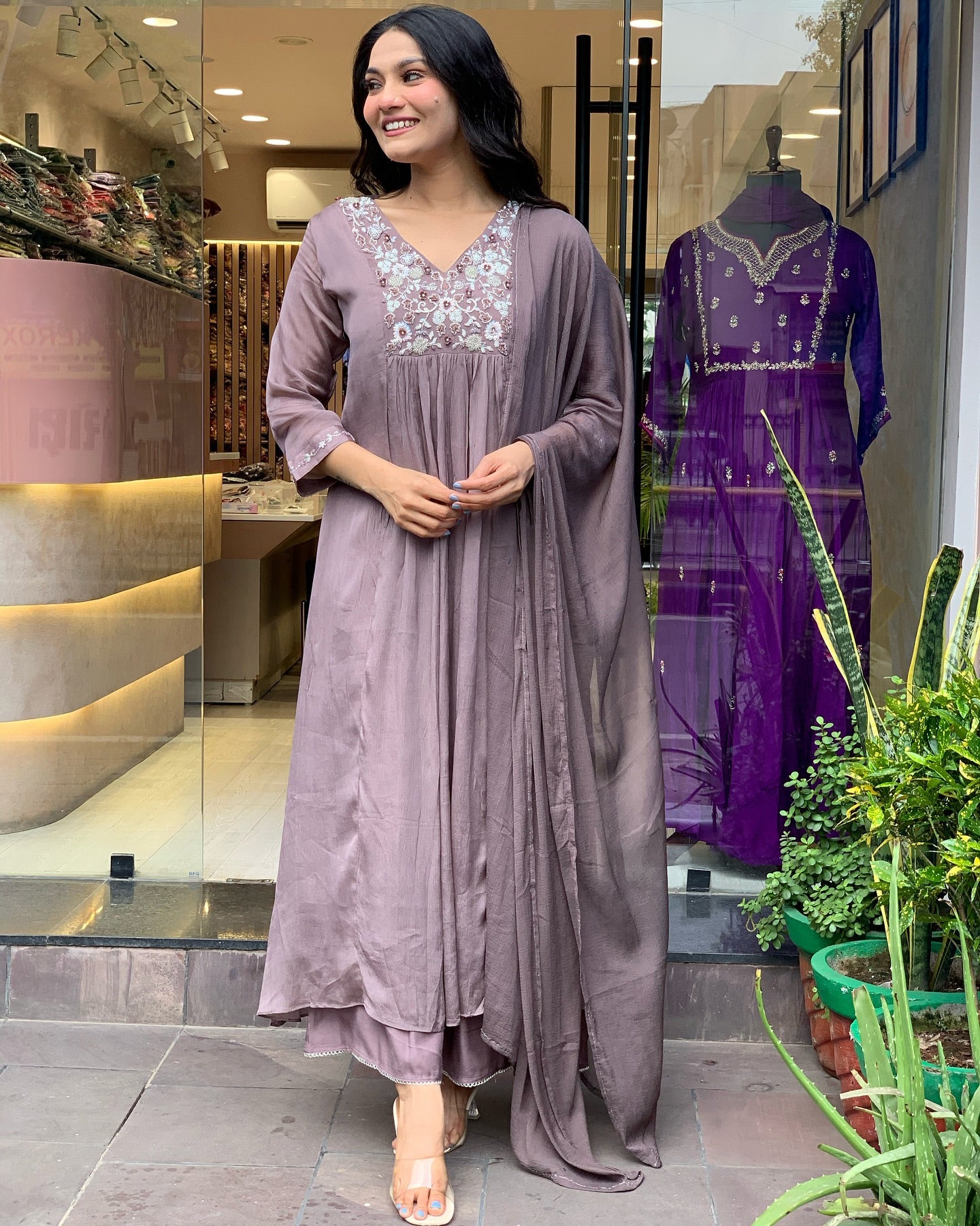 LAVENDER   COLOURED Women Embroidered Chanderi Kurta set