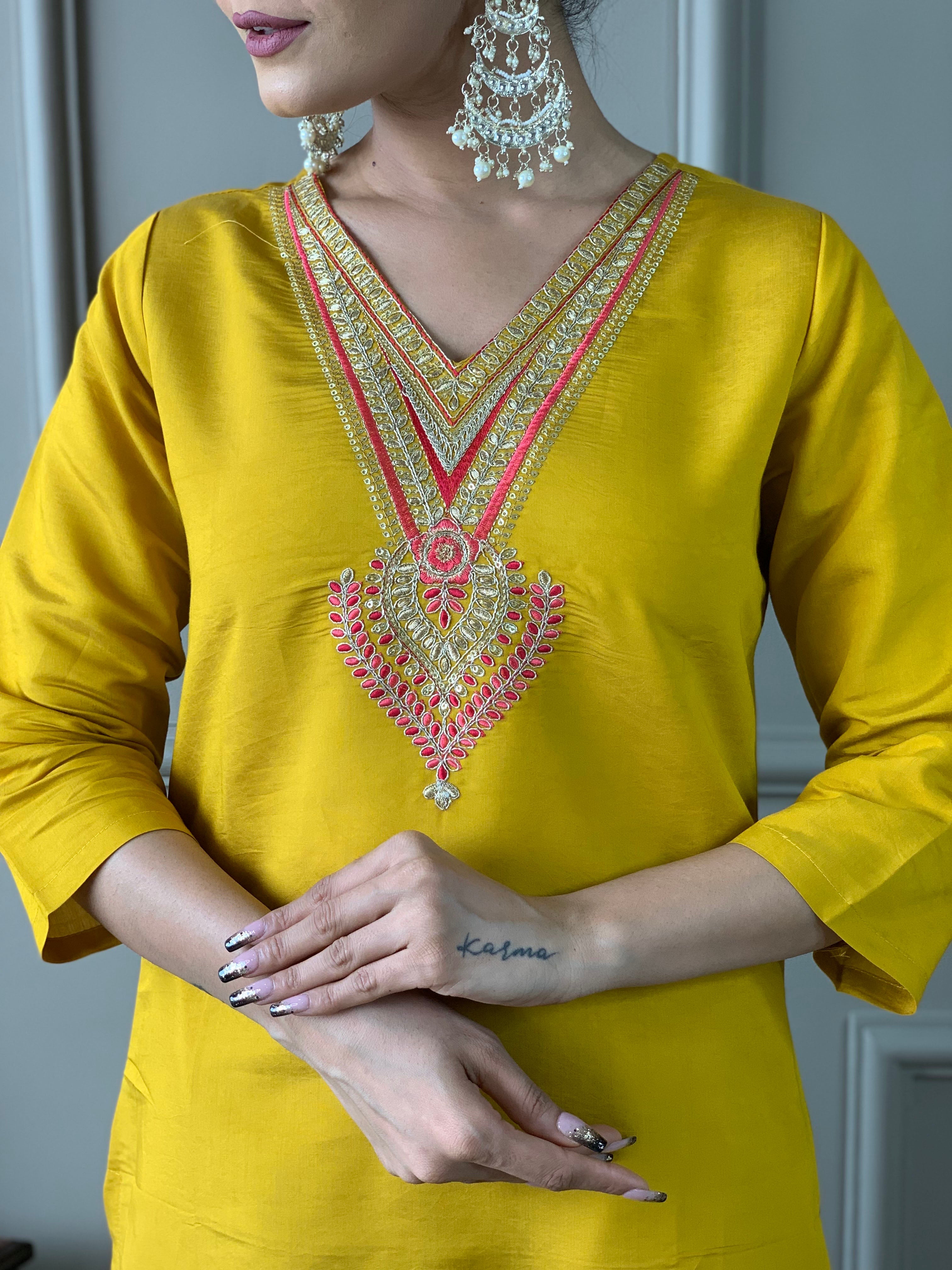 YELLOW  COLOURED Women Embroidered Chanderi Kurta set
