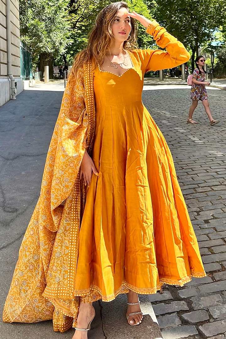weetheart Neck Chanderi Cotton Anarkali Kurta with Printed Palazzos & Dupatta | Women’s Ethnic Set Malaysia | Festive & Party Wear