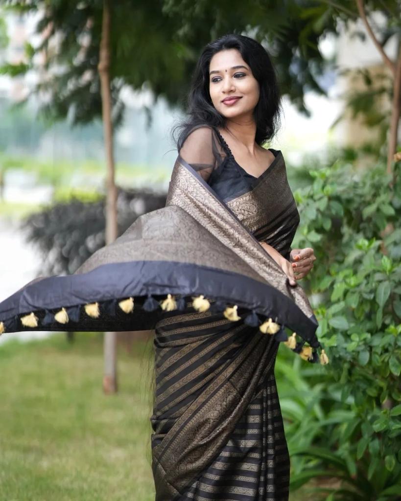 Banarasi Soft Silk Saree with Copper Zari Weaving