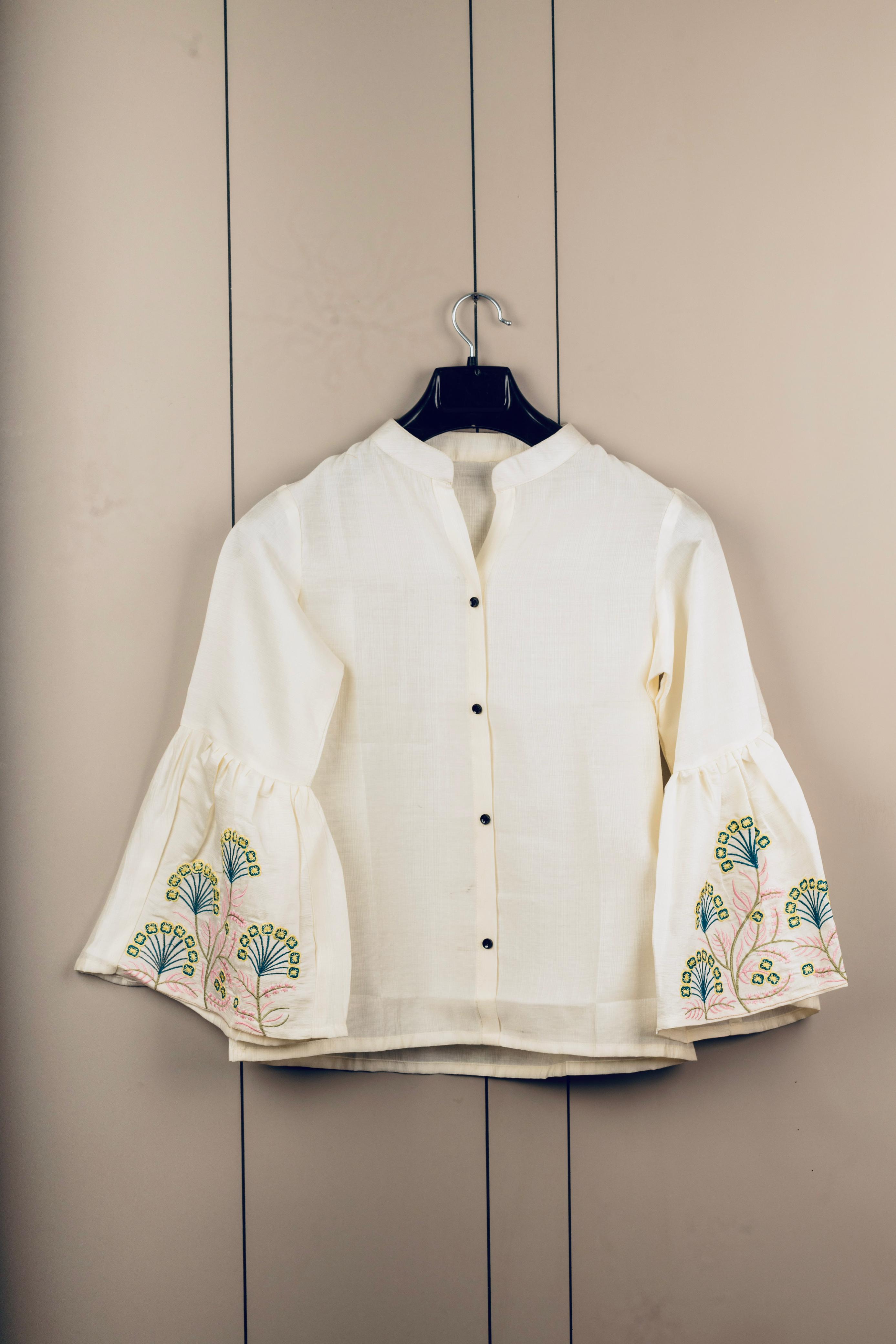 C01 Fancy Glamorous Women’s Tops & Tunics – Cotton Blend Solid Design | Stylish 3/4 Sleeve Casual & Office Wear Malaysia 2025