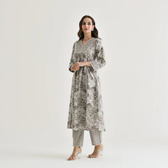 MOTI GREY COLOURED  WOMEN'S  RAYON SLUB  LACE WORK   KURTA WITH PANT SET
