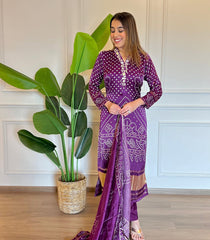 PURPLE  COLOURED  WOMEN'S VISCOSE COTTON  KURTA WITH PANT DUPATTA  SET