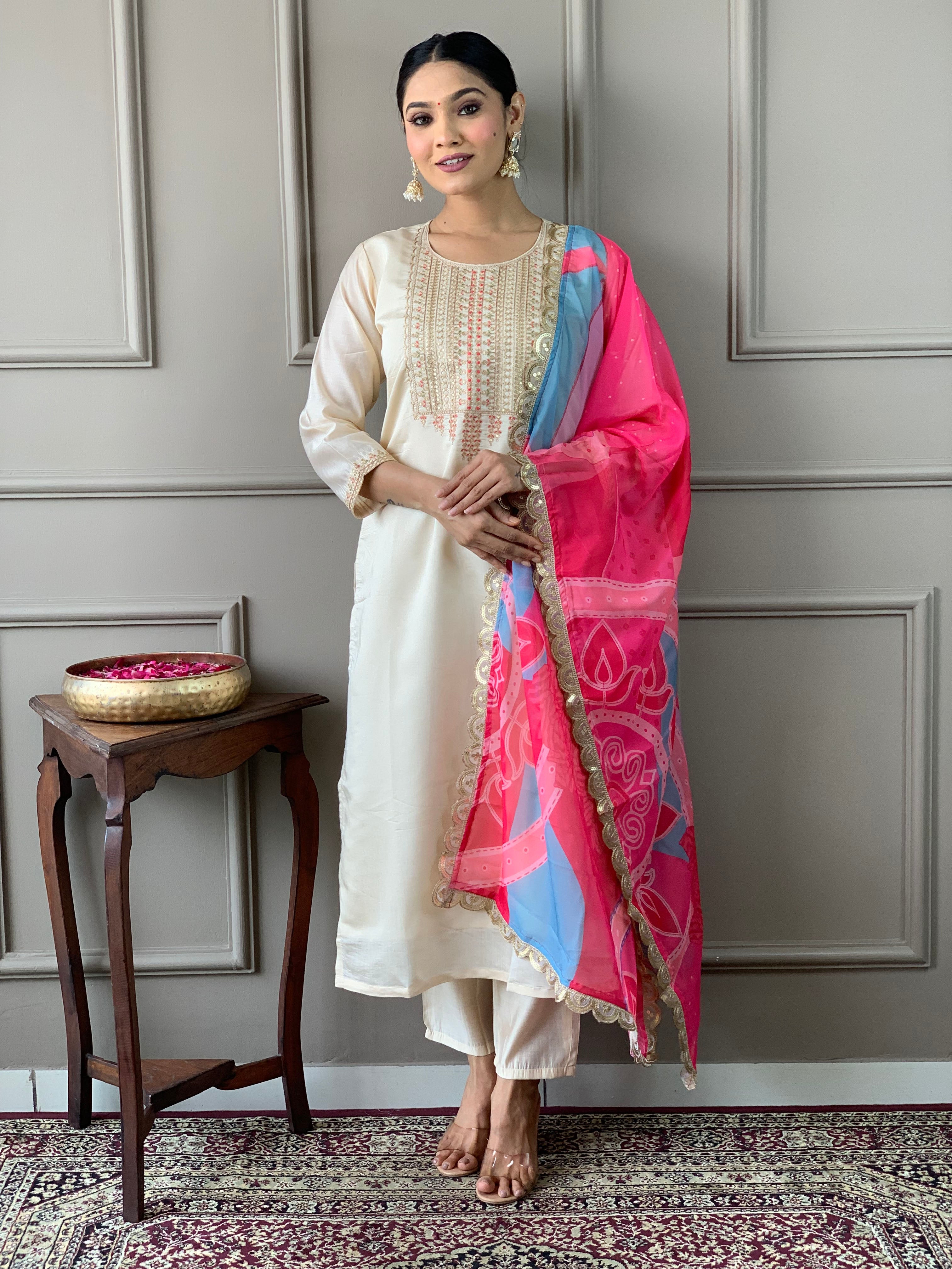 NARGIS  WHITE WOMEN'S VISCOSE CHANDERI KURTA SET